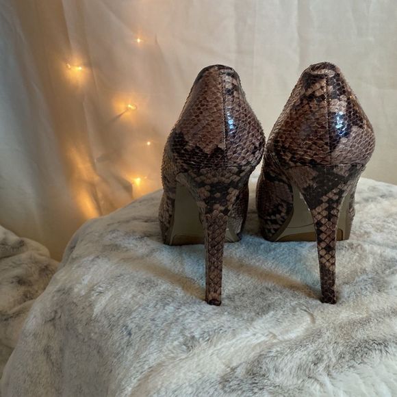 Nine West snake pattern heels - Picture 4 of 5